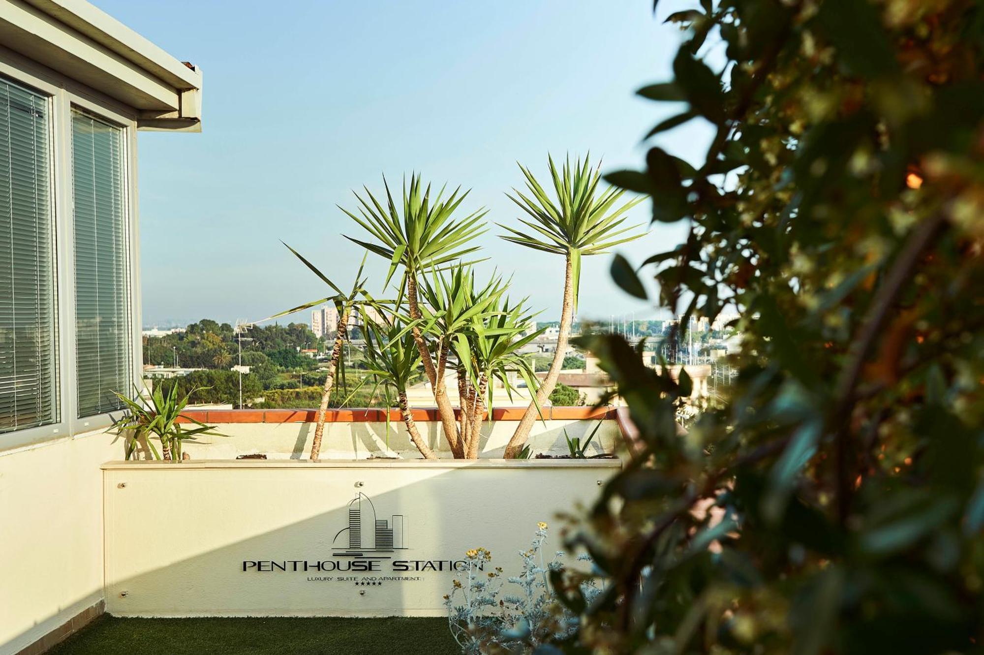Penthouse Station Luxury Suites & Apartment Brindisi Exteriér fotografie