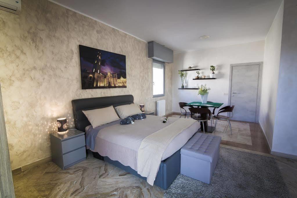 Penthouse Station Luxury Suites & Apartment Brindisi Exteriér fotografie