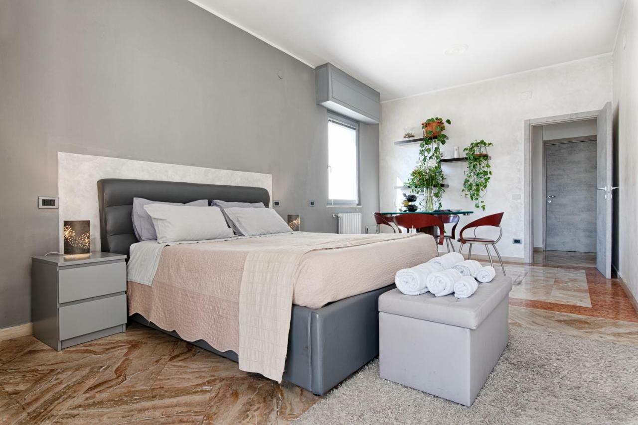 Penthouse Station Luxury Suites & Apartment Brindisi Exteriér fotografie