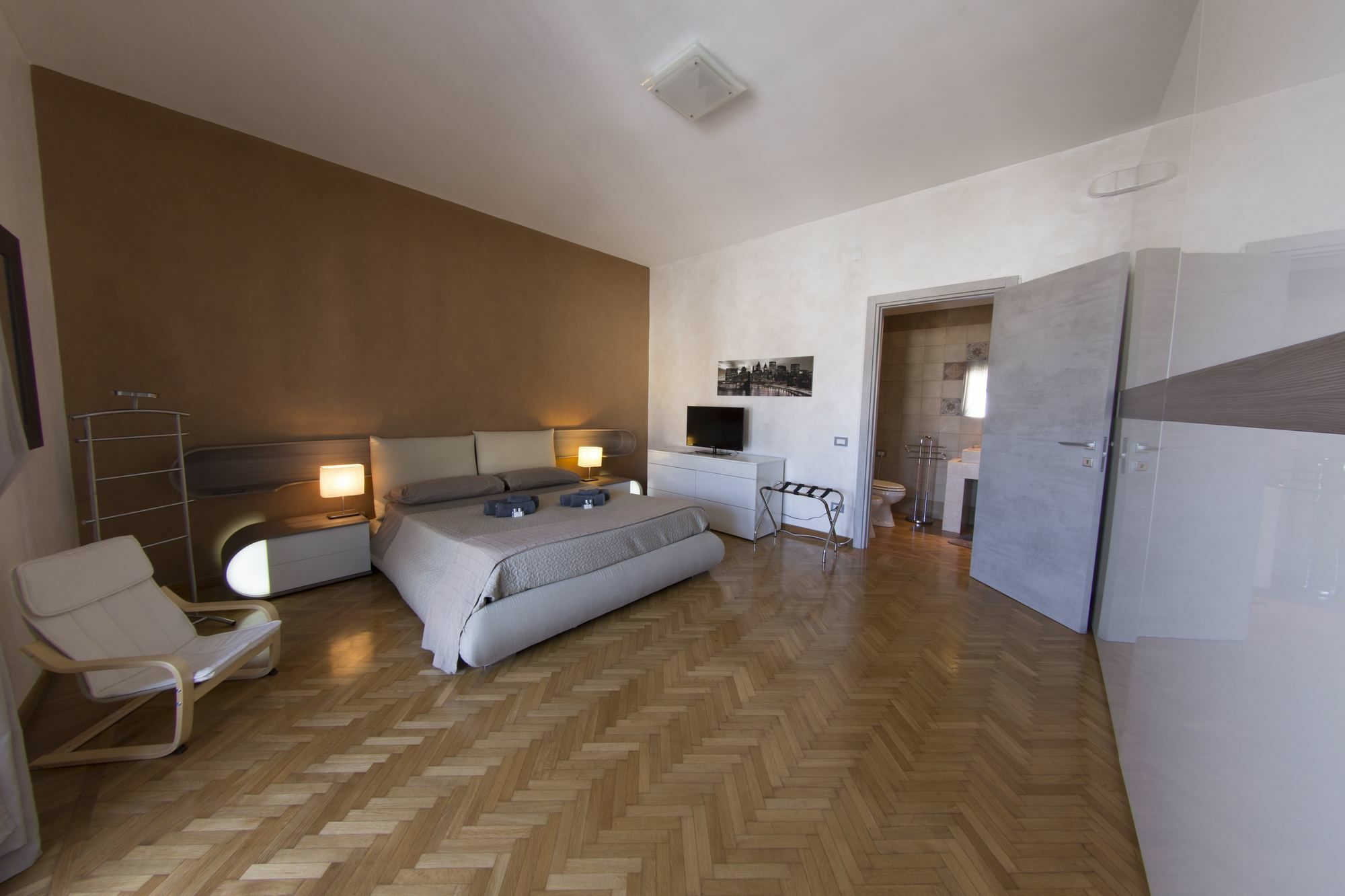 Penthouse Station Luxury Suites & Apartment Brindisi Exteriér fotografie